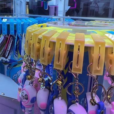 Customized Indoor Amusement Park 4 Players Clip Prize Gift Game Claw Machine for Your