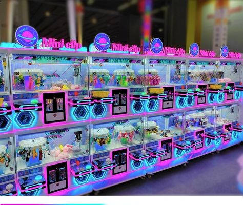 Customized Four Player Electric Games Arcade Claw Crane Machine for Amusement Game Center