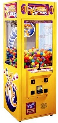 Coin Operated Giant Claw Machine Crane Claw Vending Machines for Sales Affordable