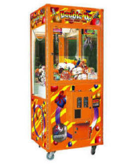 Coin Operated Giant Claw Machine Crane Claw Vending Machines for Sales Affordable