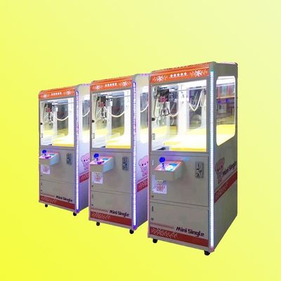 Amusement Game Center Metal Acrylic Plastic Claw Machine for Children's Entertainment
